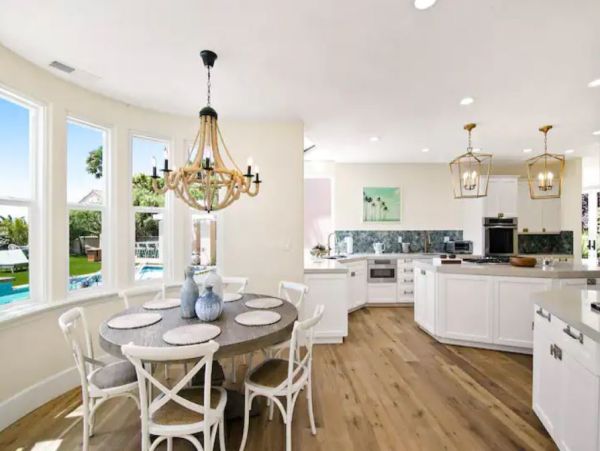 Luxury Malibu Estate Home - Sleeps 8 Guests