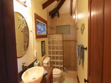 3 Bedroom St. John Vacation Home Sleeps 6 Guests