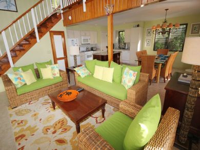 Tropical Peaceful 2 Bedroom + Den Home Great Klein Bay Views