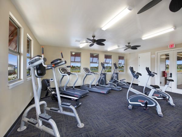 Modern Island Escape with Resort Amenities - Walk to Beaches