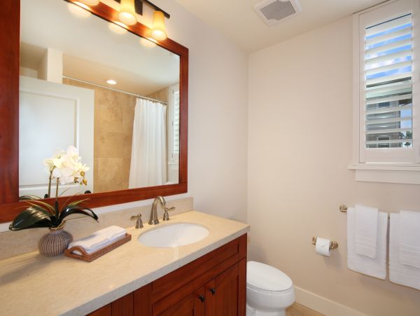 Modern Island Escape with Resort Amenities - Walk to Beaches