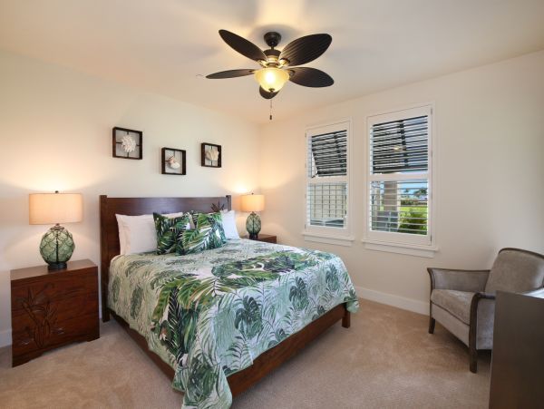 Modern Island Escape with Resort Amenities - Walk to Beaches