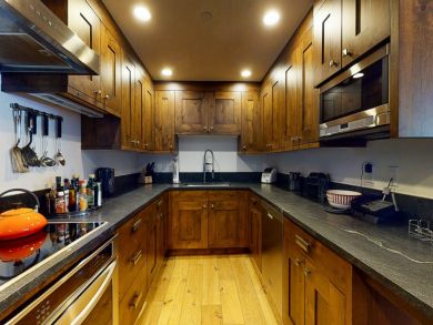 Ski In Ski Out Vail Vacation Condo Sleeps 8 Guests