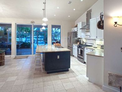 Oceanfront Four Bedroom Beach. Rental Home in Cayman Islands