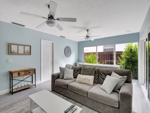 Marco Island Pool Home Luxury