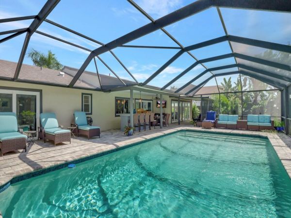 Marco Island Pool Home Luxury