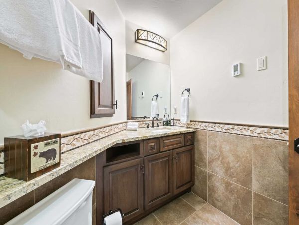 Luxury Vail Vacation Residence Sleeps 5 Walk to Lifts