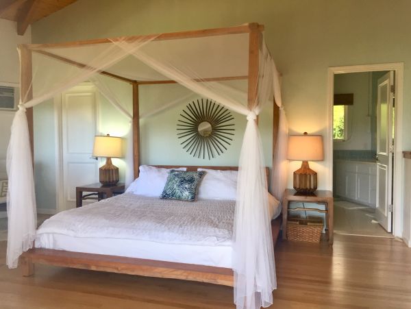 Stunning Hana Vacation Home Plus Cottage Sleeps 10 Guests