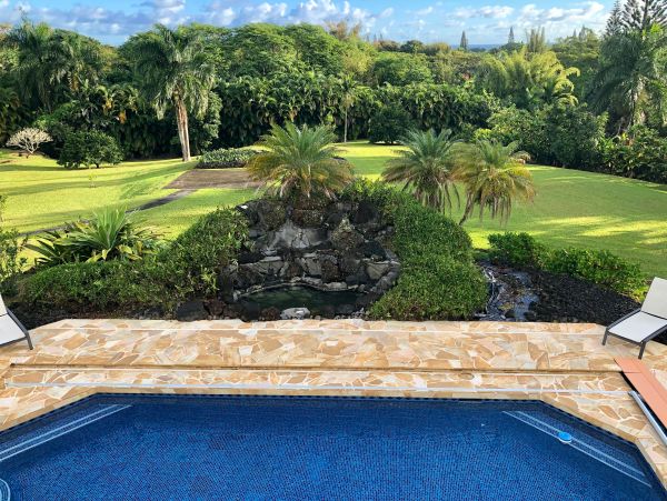 Stunning Hana Vacation Home Plus Cottage Sleeps 10 Guests