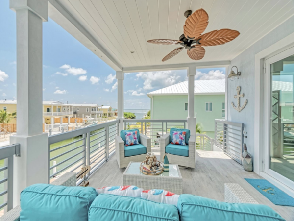 Luxurious 4-Bedroom Retreat in Marathon - Private Pool & Dock