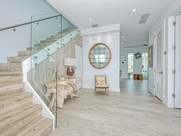 Luxurious 4-Bedroom Retreat in Marathon - Private Pool & Dock
