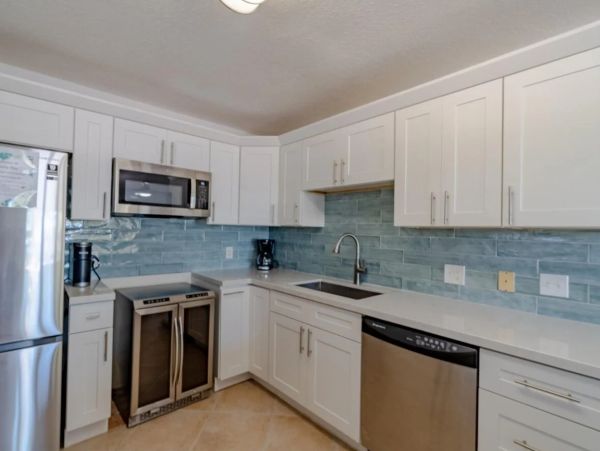 Florida Keys Vacation Rental - Gulf Front Retreat with Pool, Dock & Concierge Services