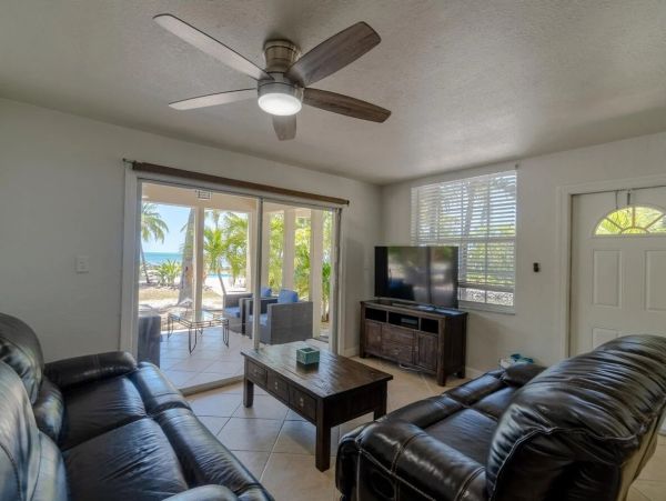 Florida Keys Vacation Rental - Gulf Front Retreat with Pool, Dock & Concierge Services