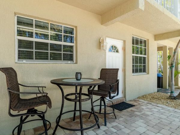 Florida Keys Vacation Rental - Gulf Front Retreat with Pool, Dock & Concierge Services