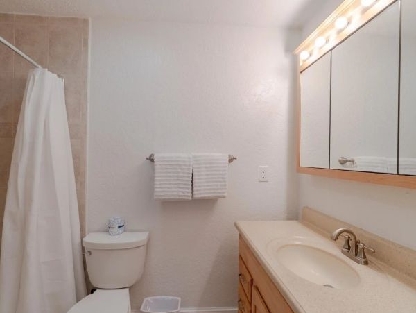 Florida Keys Vacation Rental - Gulf Front Retreat with Pool, Dock & Concierge Services