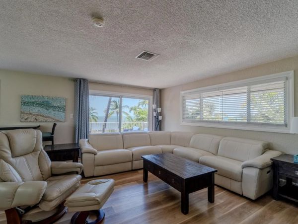 Florida Keys Vacation Rental - Gulf Front Retreat with Pool, Dock & Concierge Services