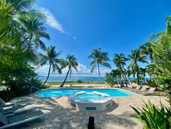Florida Keys Vacation Rental - Gulf Front Retreat with Pool, Dock & Concierge Services