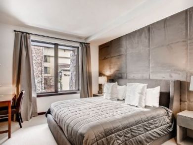Two Bedroom Vail Vacation Condo Sleeps 6 Guests Walk to Lift