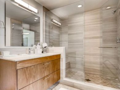 Vail Vacation Condo Sleeps 6 Walk to Lifts, Mountain Views