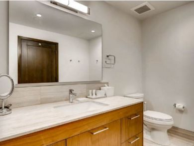 Vail Vacation Condo Sleeps 6 Walk to Lifts, Mountain Views