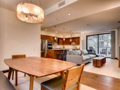 Vail Vacation Condo Sleeps 6 Walk to Lifts, Mountain Views