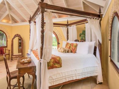 St. John Two Bedroom Plus Loft Vacation Home with Pool & Spa