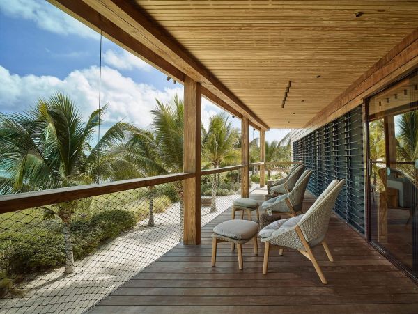 Brand New Beachfront Estate in Thompson Cove