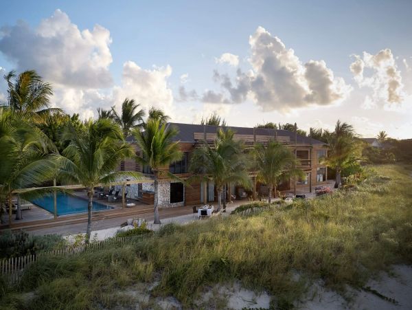 Brand New Beachfront Estate in Thompson Cove