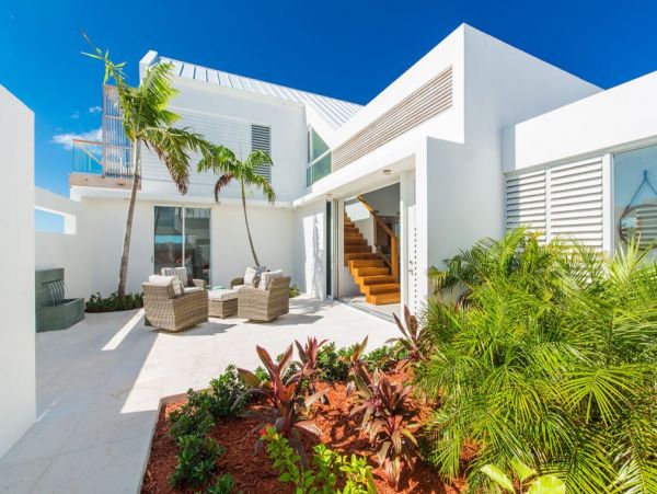 Stunning Luxury Vacation Villa Beach Side with Private Pool