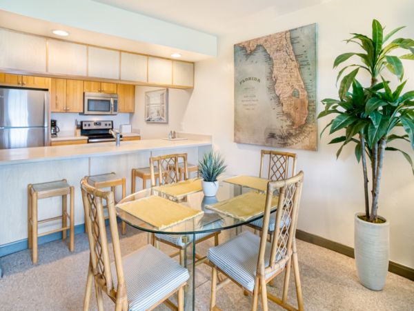 Beautiful Sanibel Vacation Condo Sleeps 6 Guests Gulf Views