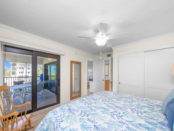 Newly Remodeled Gulf Front Luxury Sanibel Island Vacation Condo