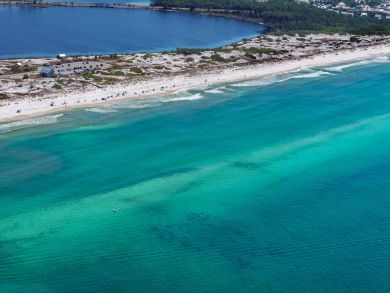 Seagrove Vacation Home Sleeps 12 Guests Walk to Beach Seagrove Vacation Home Sleeps 12 Guests Walk to Beach