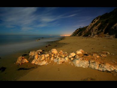Great Summerland Vacation Cottage Sleeps 6 Walk to Beach