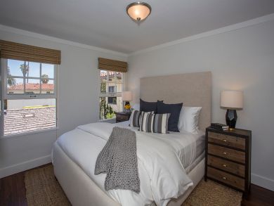 Walk to Beach Two Bedroom Vacation Condo in Santa Barbara