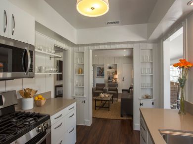 Walk to Beach Two Bedroom Vacation Condo in Santa Barbara