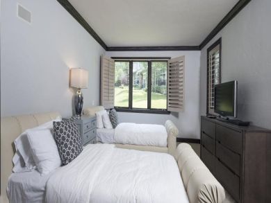 Ski In/Ski Out 5 Bedroom Townhome