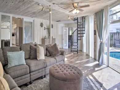 Vacation Pool Home Sleeps 16 Guests
