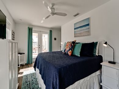 Stunning Holmes Beach Vacation Pool Home Sleeps 8 Guests