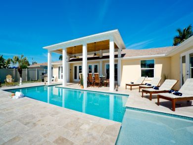 Stunning Holmes Beach Vacation Pool Home Sleeps 8 Guests
