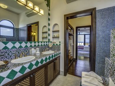 Anguilla Home 944768