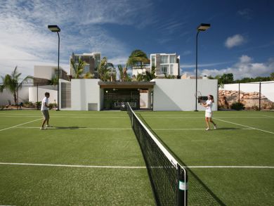 Anguilla Home 944772