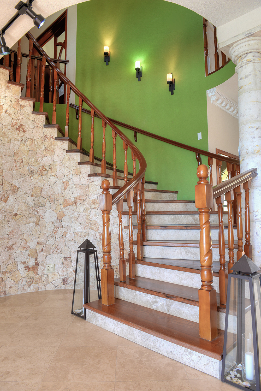 Anguilla Home 944784