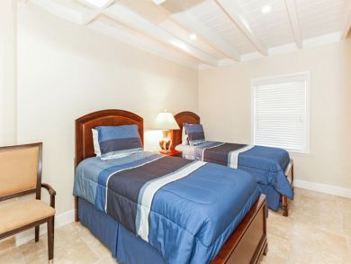 Fort Lauderdale Vacation Home Plus Guest Cottage Sleeps 12 Fort Lauderdale Vacation Home Plus Guest Cottage Sleeps 12