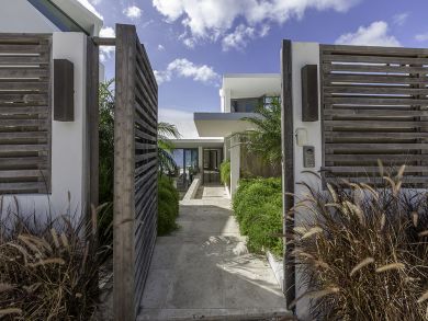 Anguilla Home 944791
