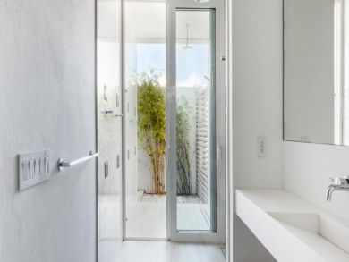 Anguilla Home 944792