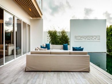 Anguilla Home 944792