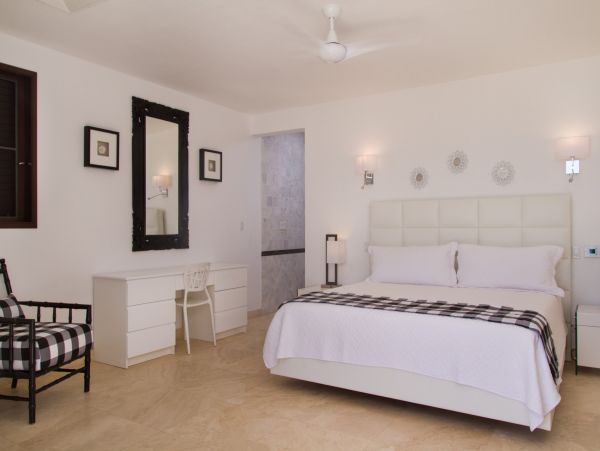 Anguilla Home 944794
