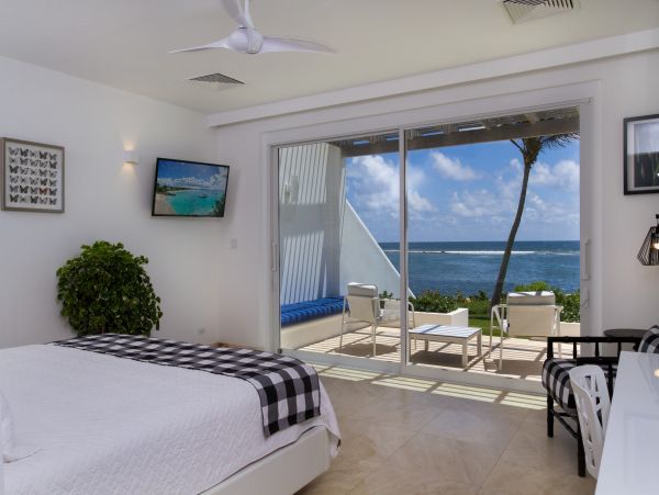 Anguilla Home 944794