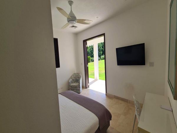 Anguilla Home 944794
