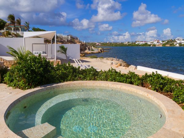 Anguilla Home 944794